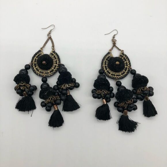 Slate & Willow Mae Sequins Shift Earrings - Picture 3 of 3